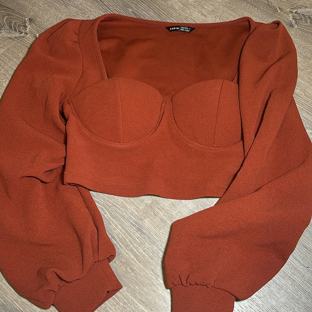 Sweetheart neck long sleeve top